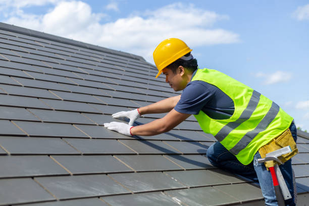Best Storm Damage Roof Repair  in Altamont, IL